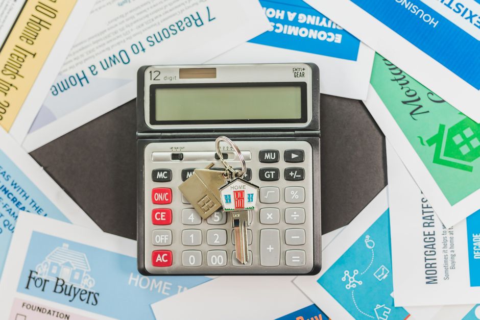 Des documents et une calculatrice